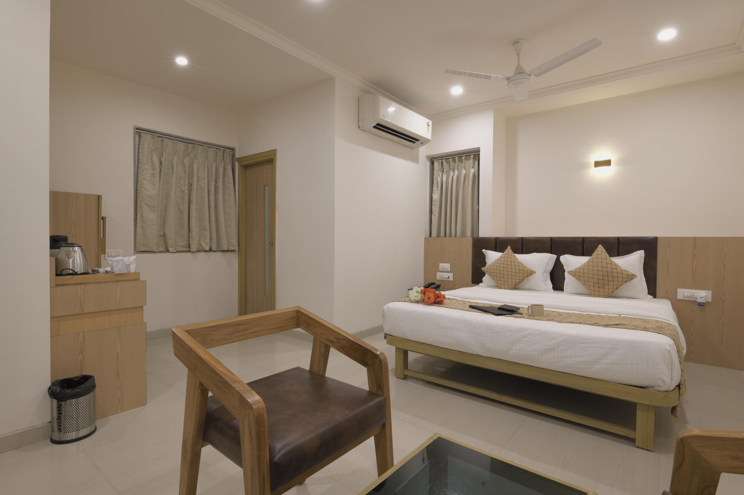 Hotel Bhagyoday Executive room image 1